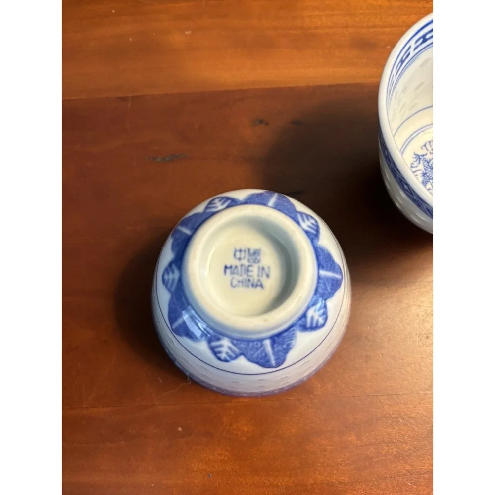 Vintage Tienshan White Ceramic Blue Dragon Sake Cups (Set Of 2) And Small Pot‎